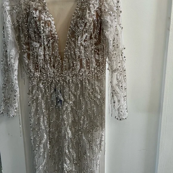 Albina Dyla Silver and White Beaded dress - Picture 5 of 8